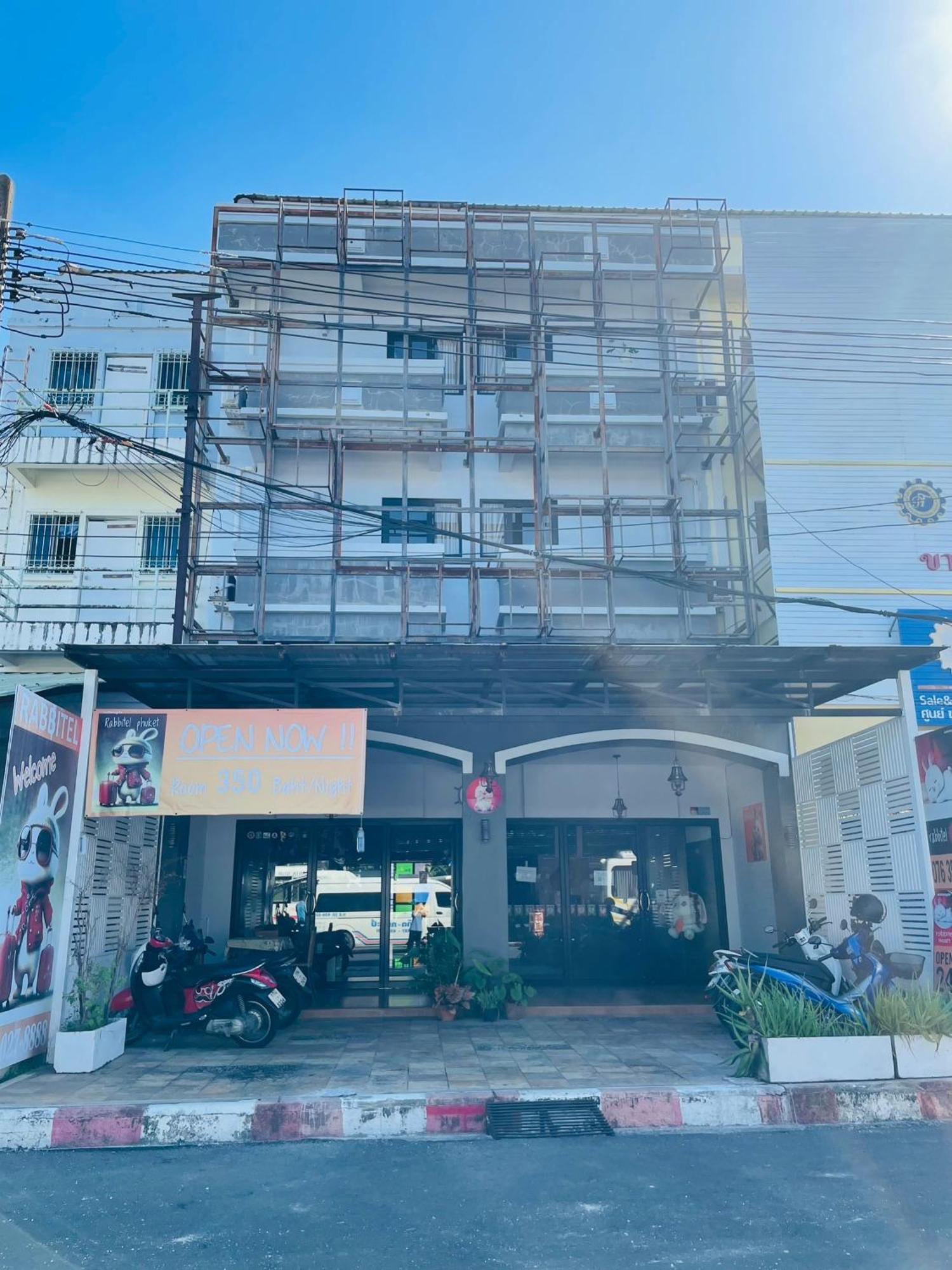 Rabbitel Phuket Hostel Exterior photo